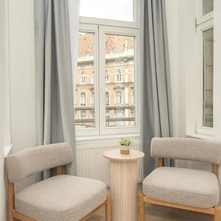 Apartamento Artsy Elizabeth Boulevard