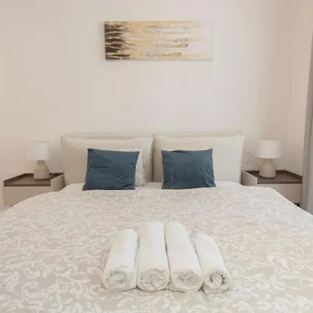 Artsy Elizabeth Boulevard Budapest