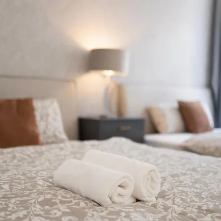 Artsy Elizabeth Boulevard Apartment