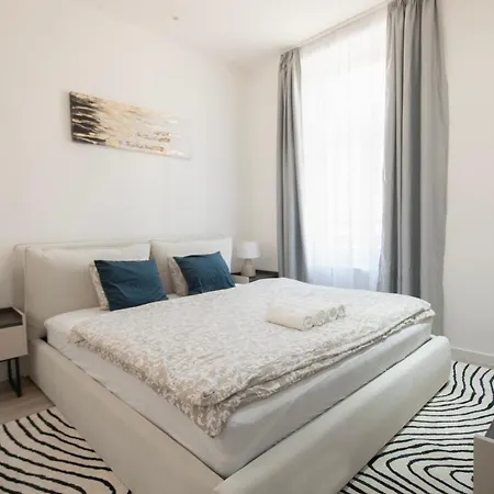 Artsy Elizabeth Boulevard Апартаменты *